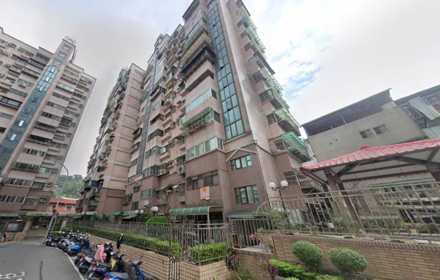 新北五股大樓法拍-4