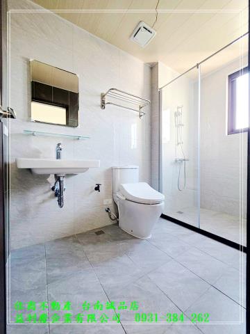 安南國中採光三房平車