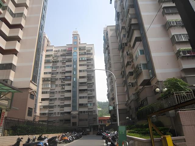 新北大樓法拍-2