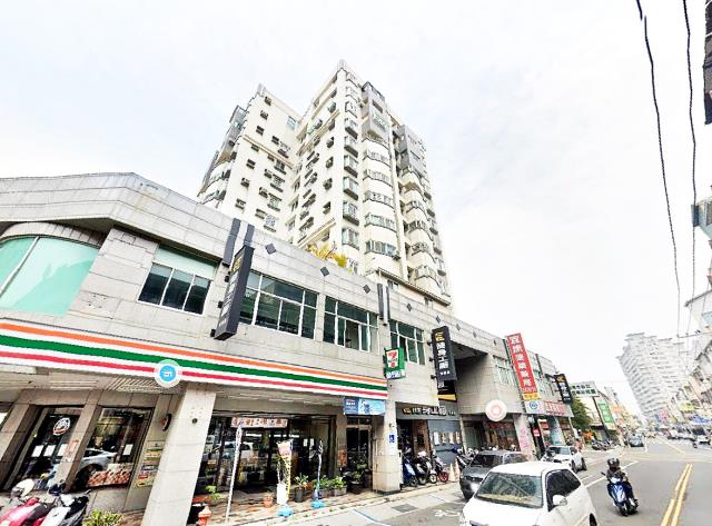 安南區伊吉棒電梯三房