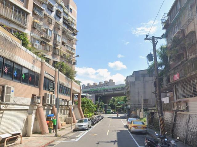 台北南港法拍公寓-4