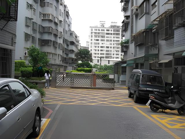 八里法拍華廈-2