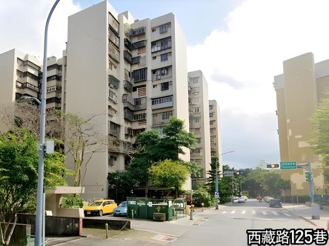 台北萬華拍賣大樓-7