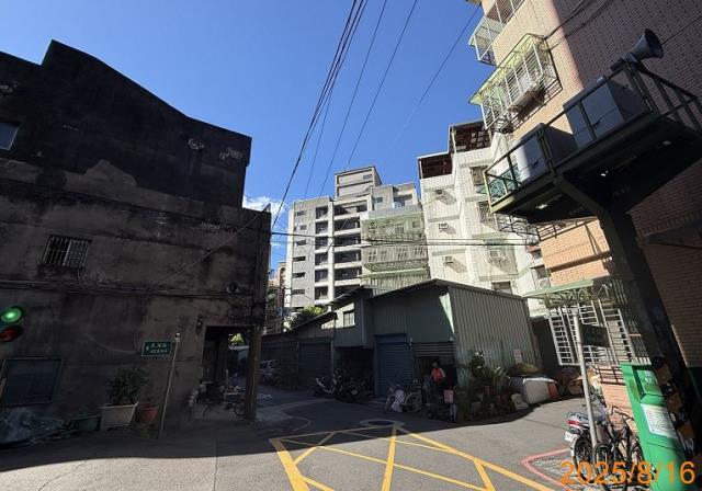 蘆洲公寓法拍-6