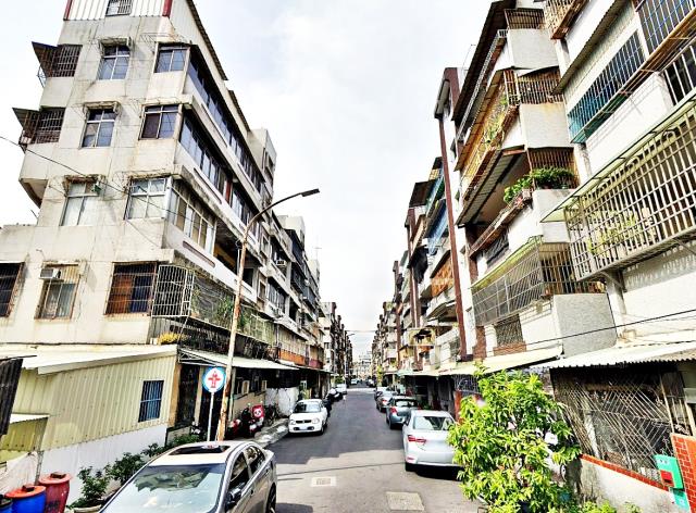 新營公寓法拍-4