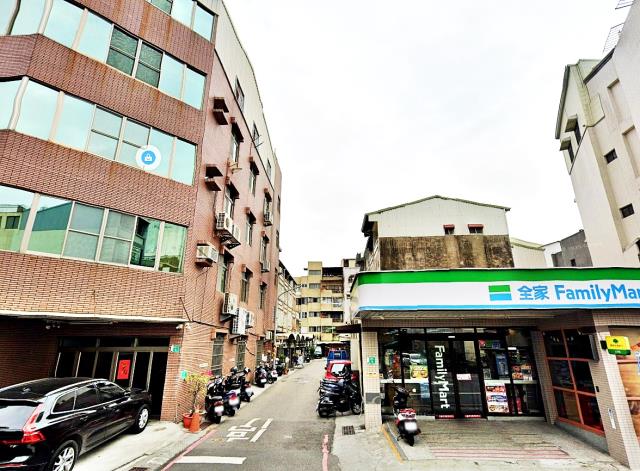 南區拍賣透天-5