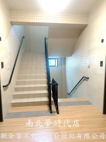 台南華廈-3
