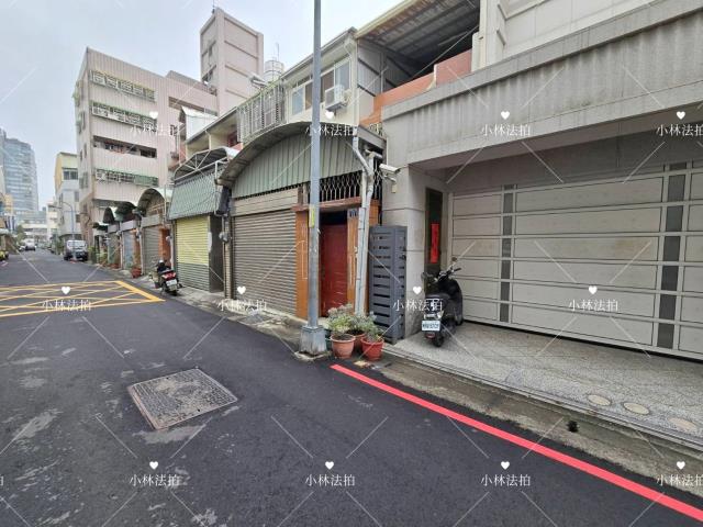 台中西屯法拍電梯車庫別墅-5