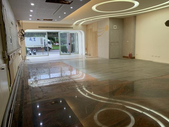 桃園店面-8