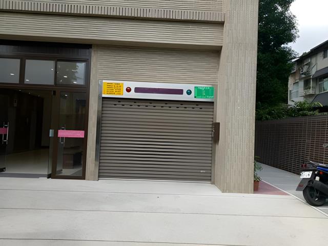 新北深坑法拍大樓-2