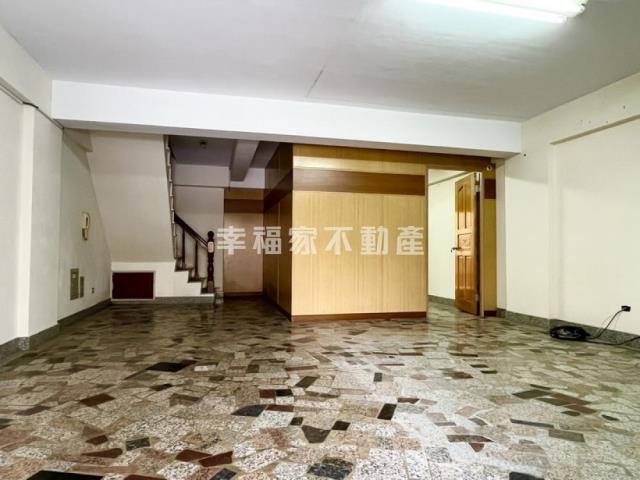 台南安平店面-1