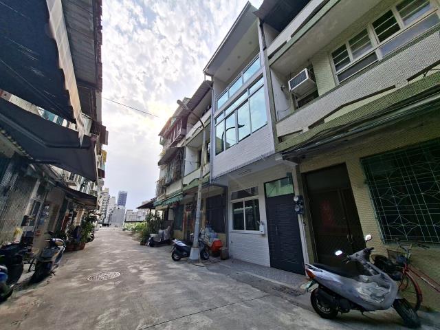 高雄苓雅透天-14