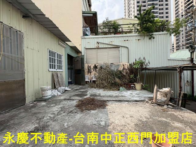 台南北區透天-11