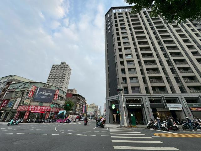 三民區法拍大樓-6