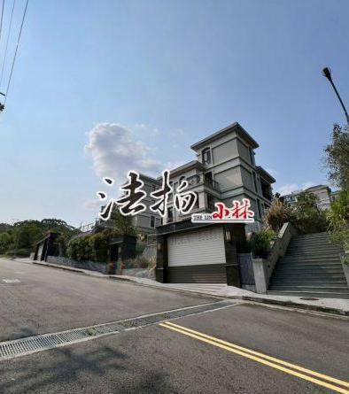 台中北屯法拍透天-1