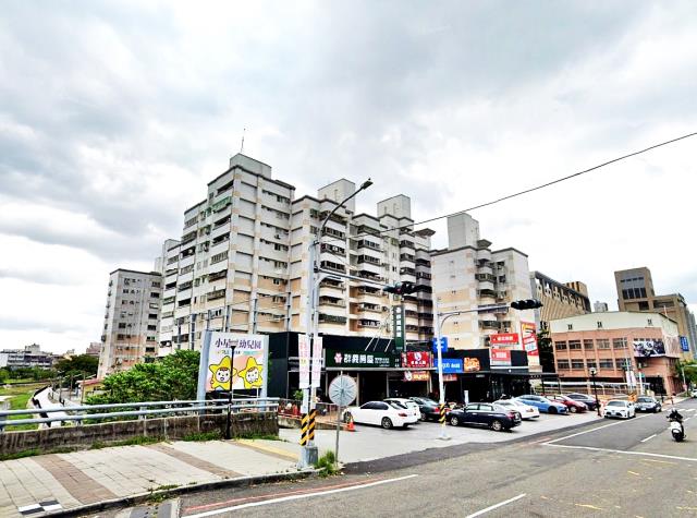 斗六大樓法拍-2