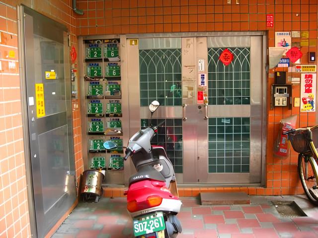 桃園區拍賣大樓-1