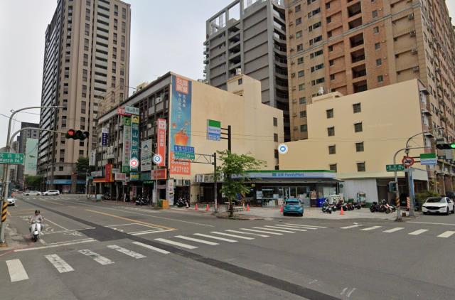 左營法拍透天-8