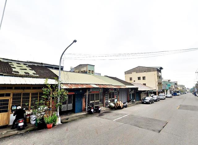 梅山鄉新興路透天平房