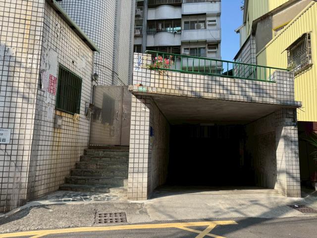 高雄鳳山華廈拍賣-7