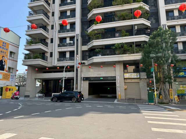 鳳山法拍大樓-7