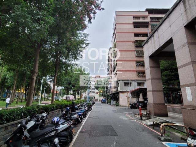 板橋法拍大樓-5