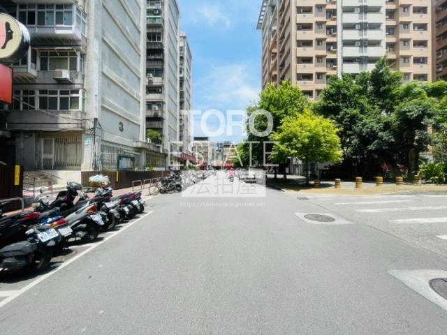 台北萬華法拍大樓-7