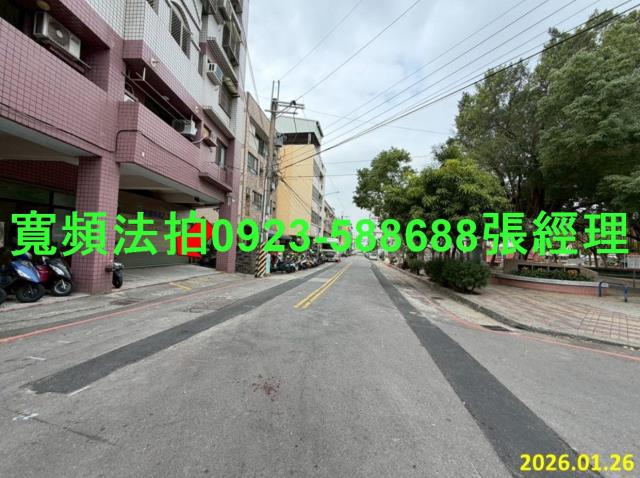 台中大里拍賣華廈-4