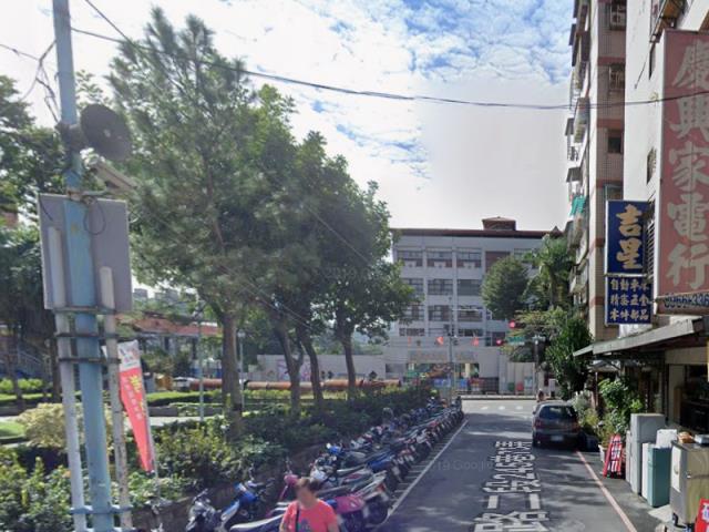 新北板橋大樓拍賣-8