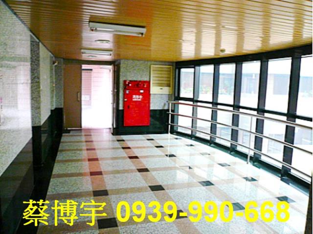 宏總加州法拍屋套房