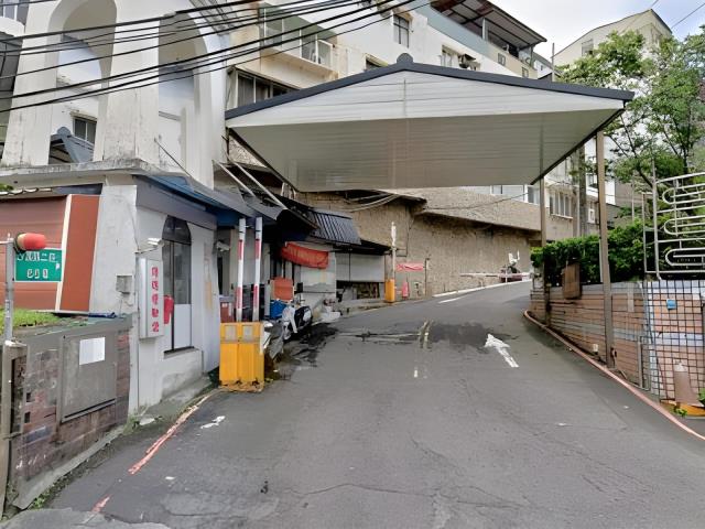 新北汐止透天法拍-3