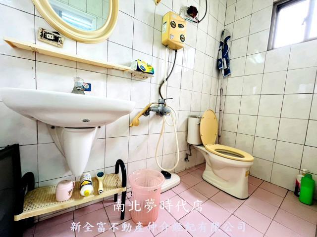 東區透天-8