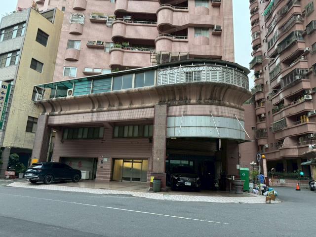 高雄三民區法拍大樓-3