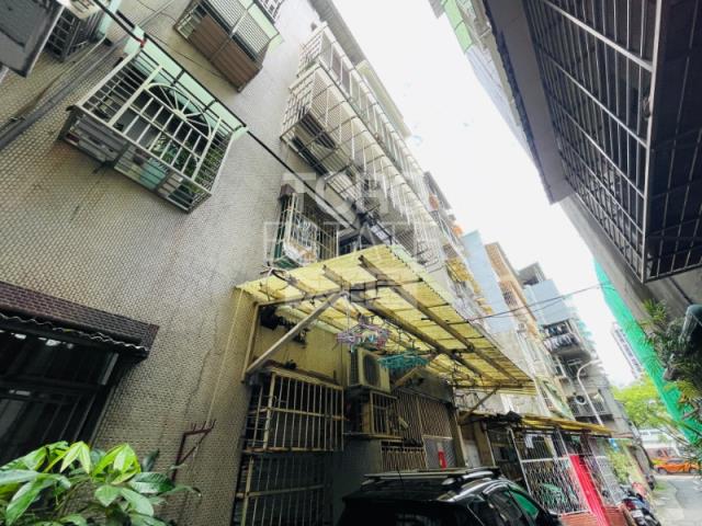 台北士林拍賣公寓-4