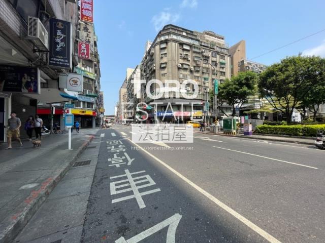 台北萬華拍賣大樓-7