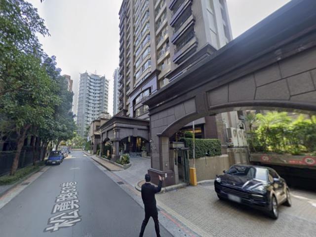 台北信義區大樓拍賣-4