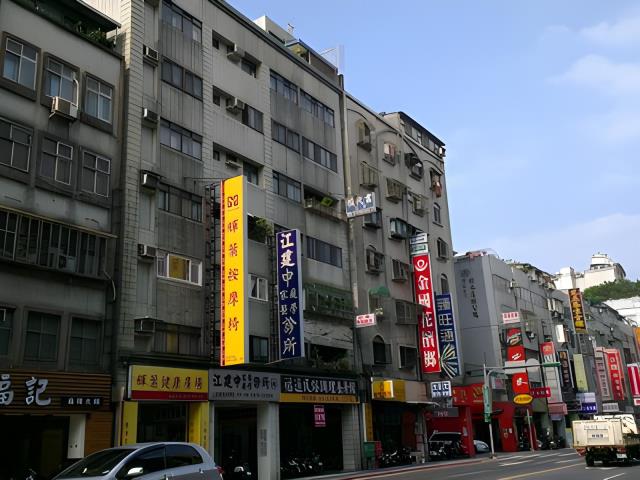 台北松山拍賣大樓-2