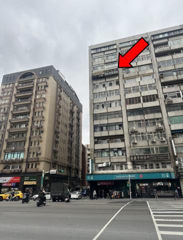 台北松山法拍大樓-4