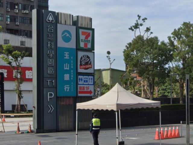 新北大樓法拍-7