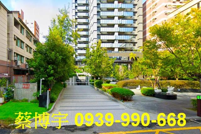 南區東方威尼斯法拍屋