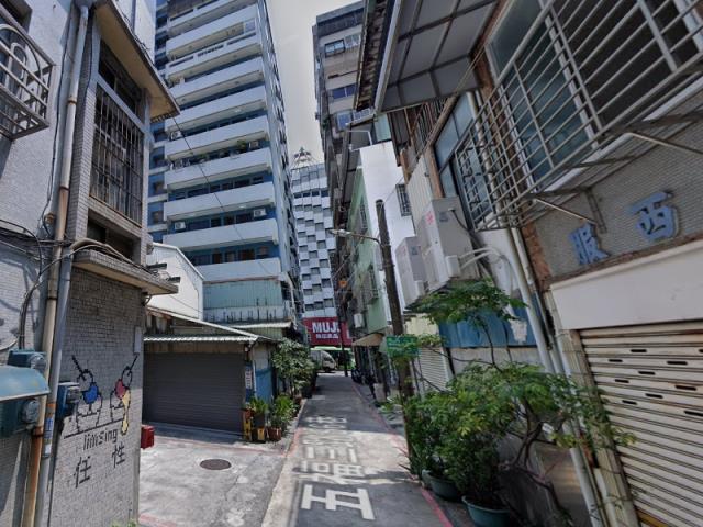 高雄前金法拍透天-3