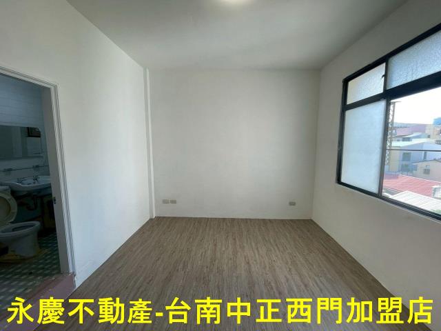 台南東區公寓-8