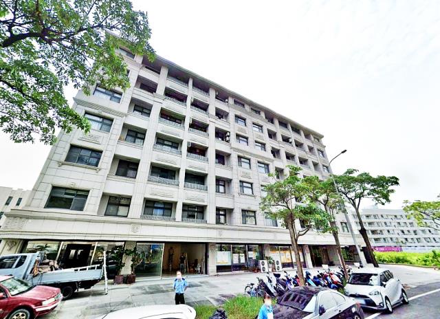 安南區館前一路3房車