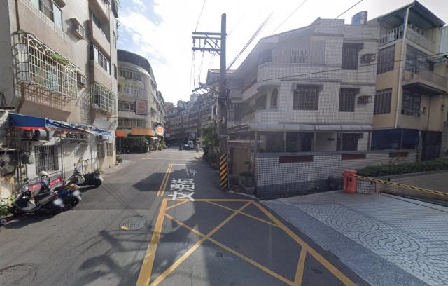 鳳山法拍大樓-9
