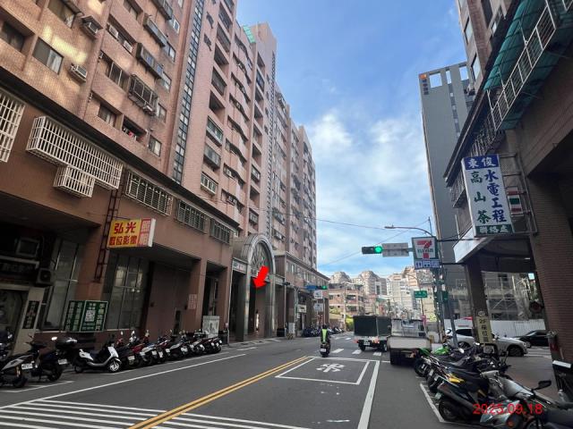 中壢法拍大樓-2