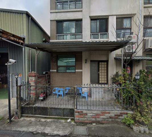 新北八里法拍透天-3