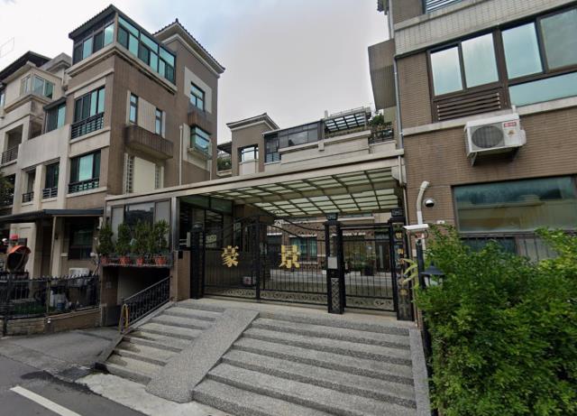 新北八里法拍透天-5