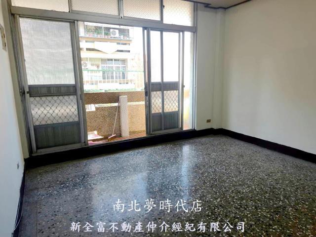 台南新營公寓-1