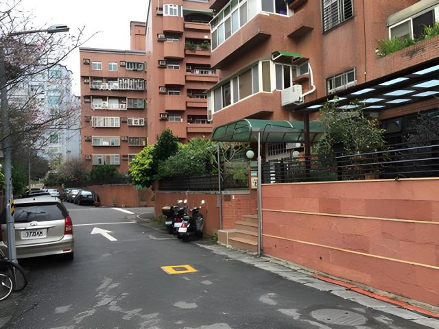 台北內湖華廈法拍-6