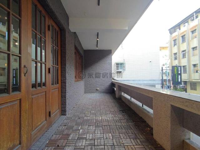 高雄新興區透天-14